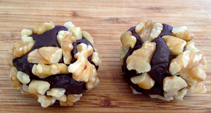 Chocolate Walnut Maca Balls