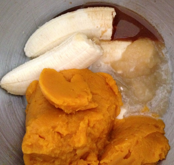 Vegan Pumpkin Banana Chocolate Chip Muffin Wet Ingredients